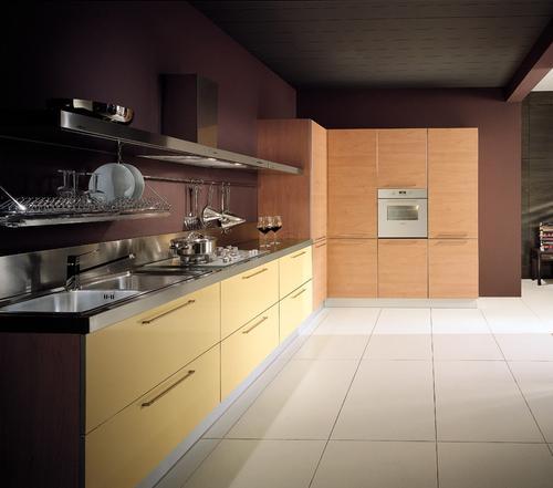 Cucine moderne laccate lucide opache laminato offerte ... Scolapiatti cucina muratura